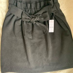 Pencil skirt (stretchy)